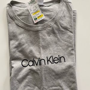 Calvin Klein T Shirt